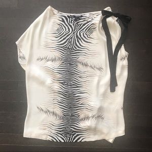 🛒 LAST CALL‼️ Kenneth Cole Reaction Leopard Ladies Top